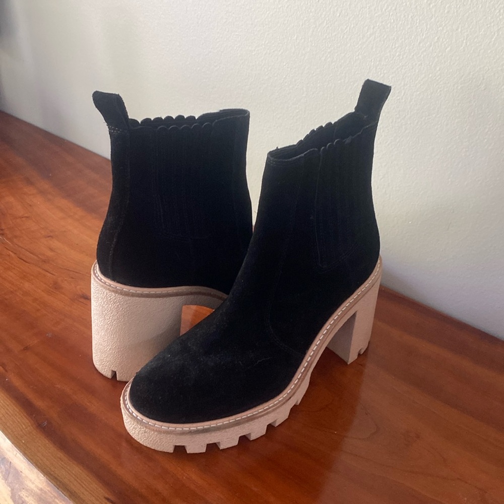Gianni Bini Platform Boots